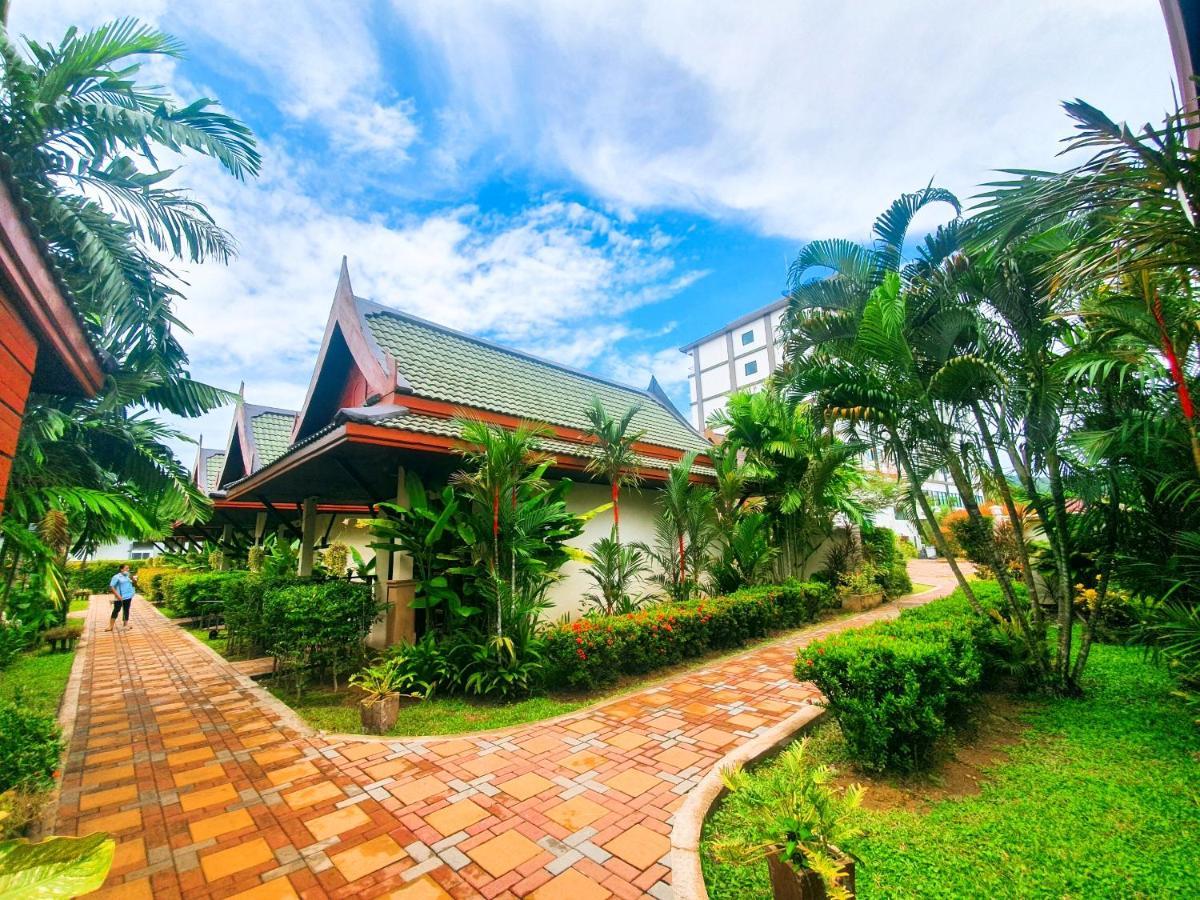 Airport Resort Phuket Nai Yang Beach Buitenkant foto