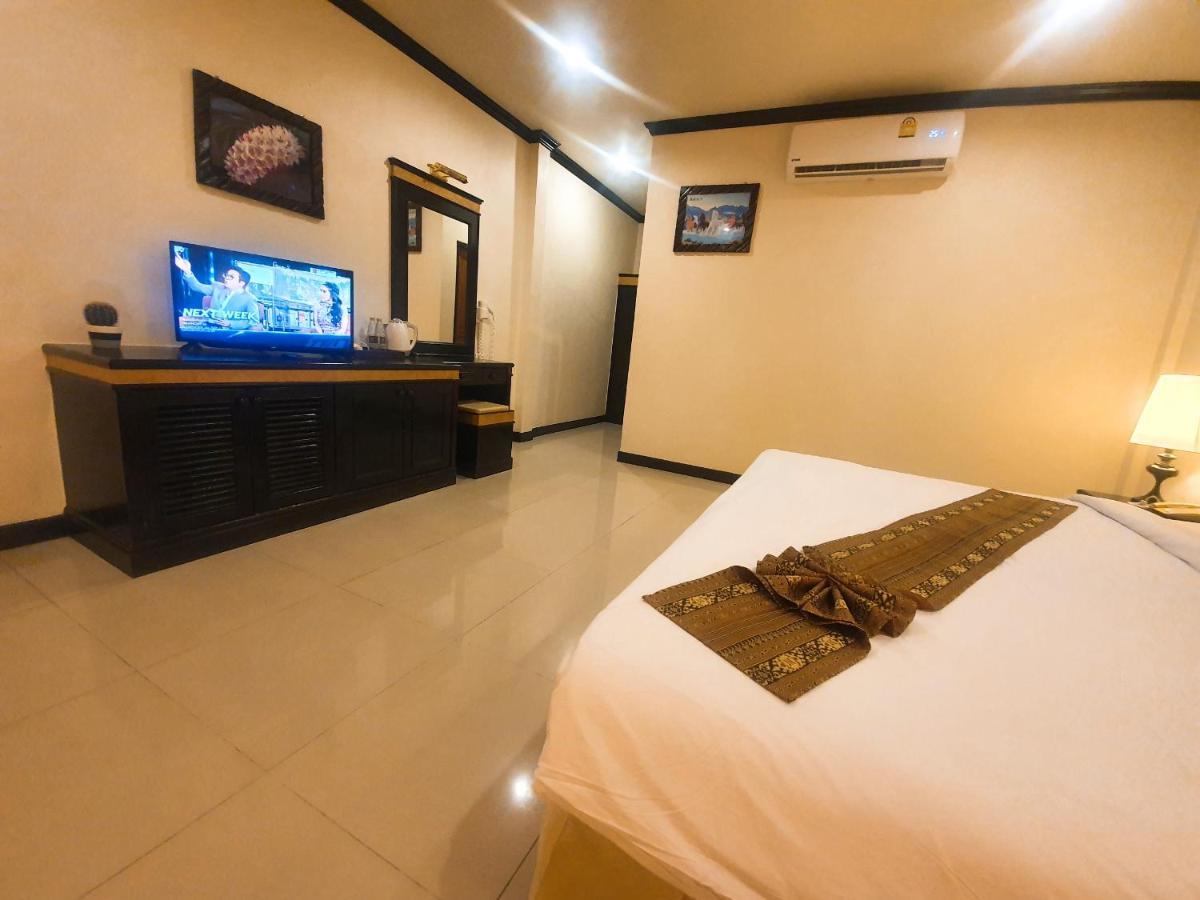 Airport Resort Phuket Nai Yang Beach Buitenkant foto