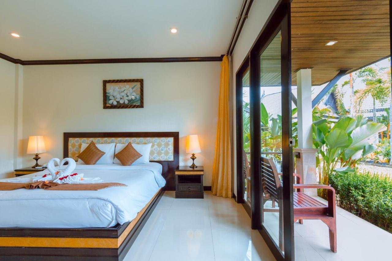 Airport Resort Phuket Nai Yang Beach Buitenkant foto