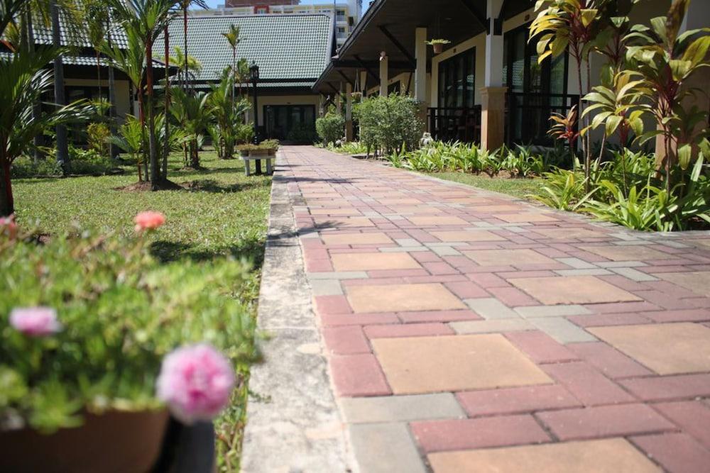 Airport Resort Phuket Nai Yang Beach Buitenkant foto