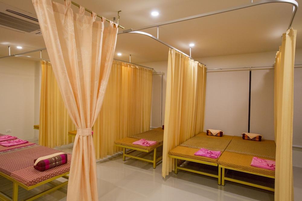 Airport Resort Phuket Nai Yang Beach Buitenkant foto