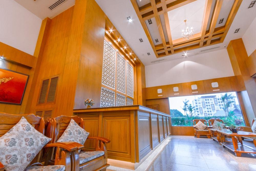 Airport Resort Phuket Nai Yang Beach Buitenkant foto